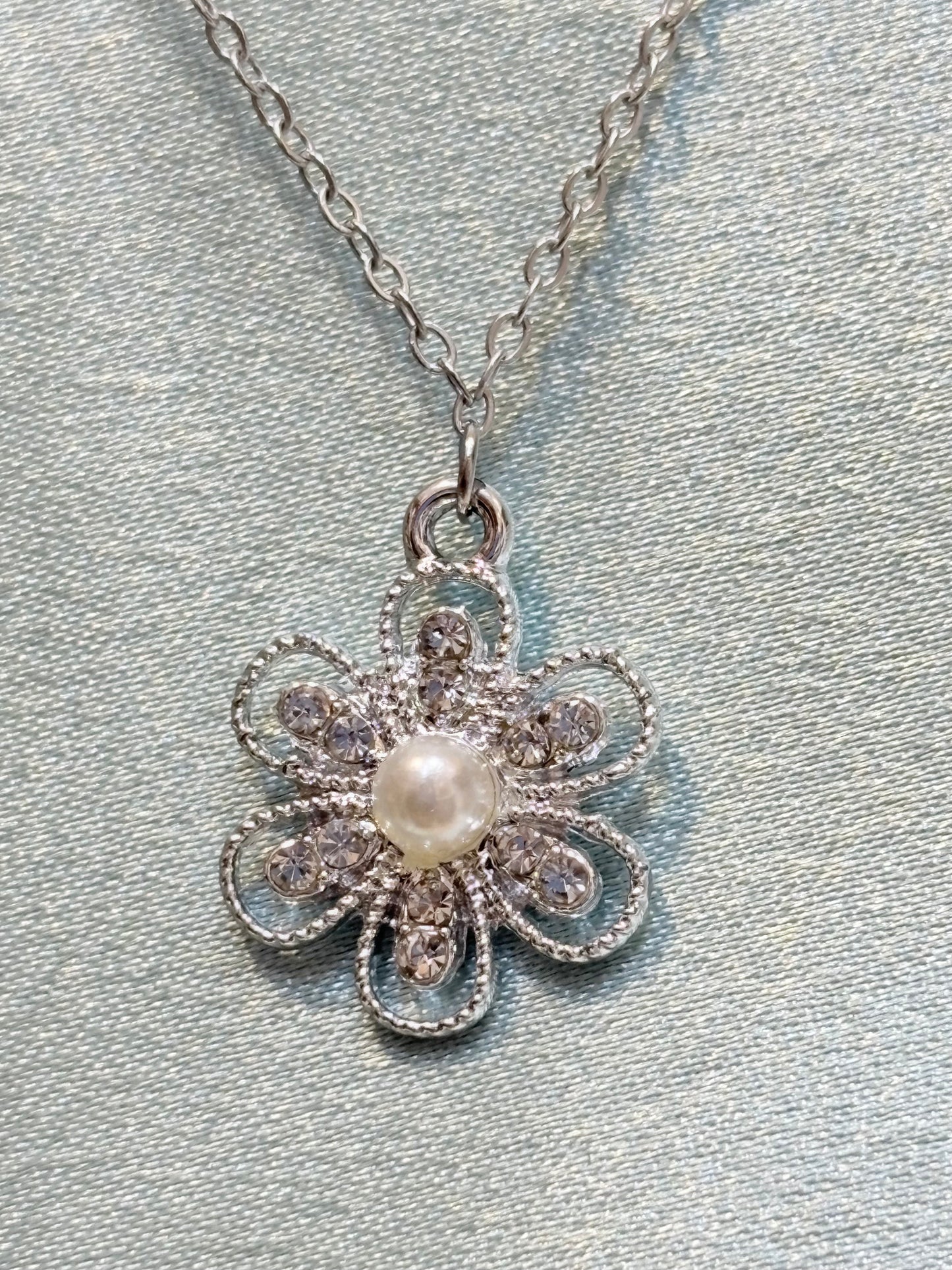 Flowered by Pearl