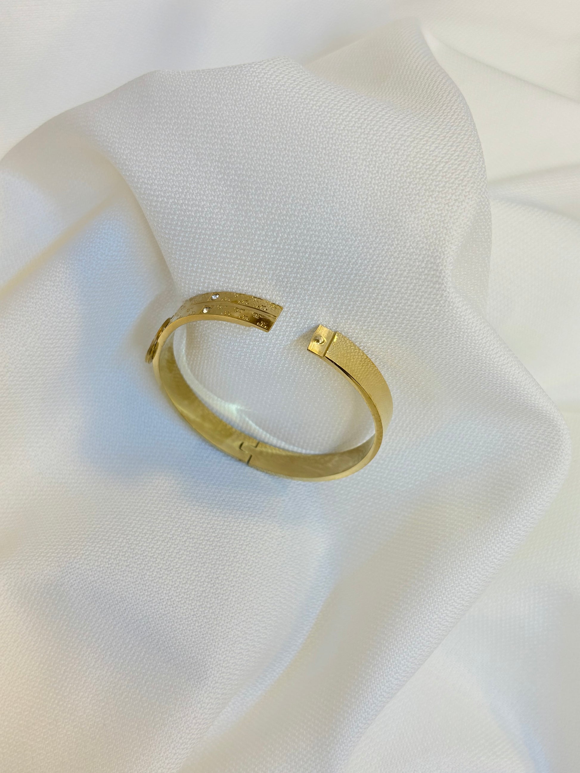 Stainless steel Gold cuff
