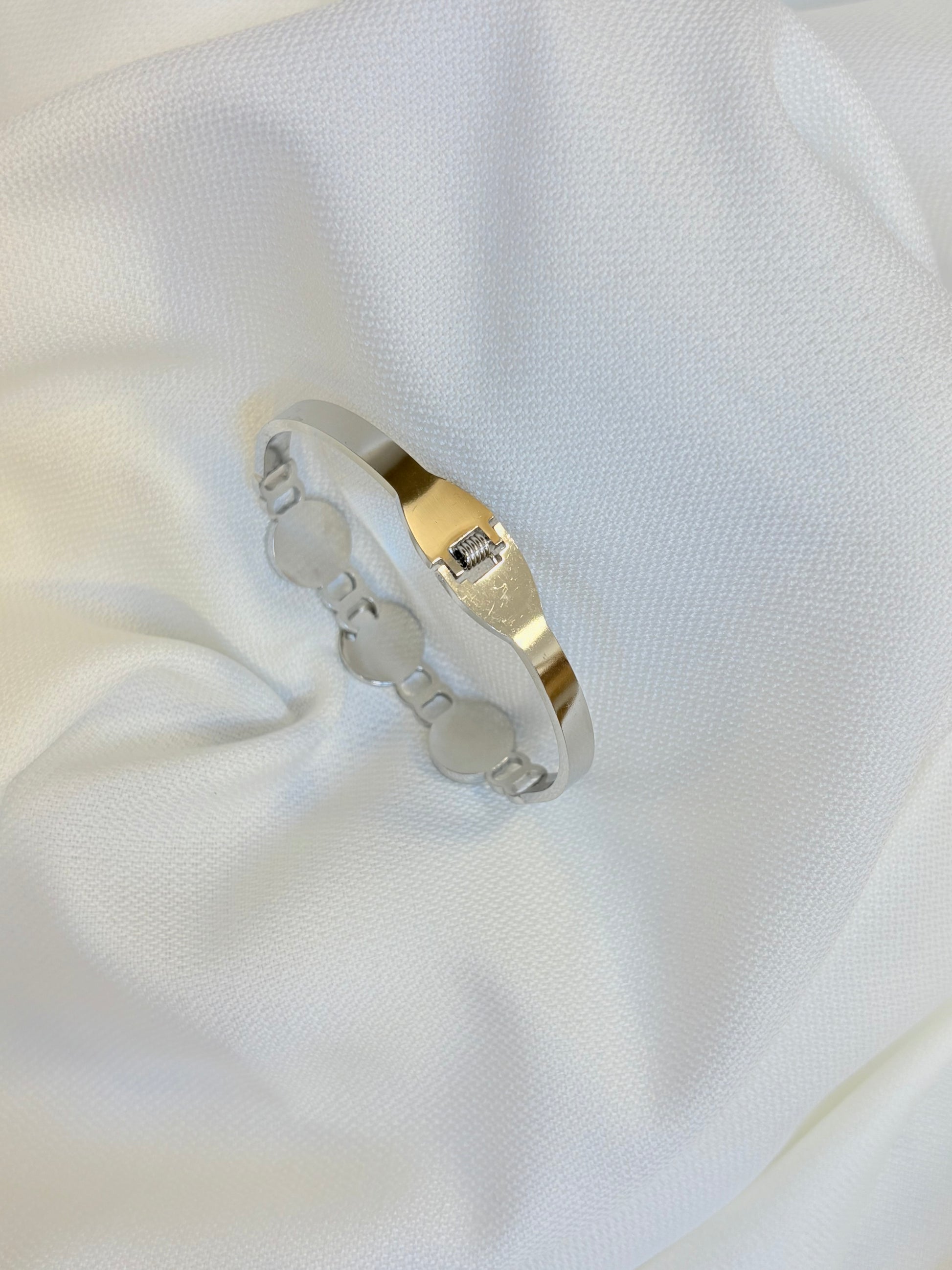 Sliver cuff