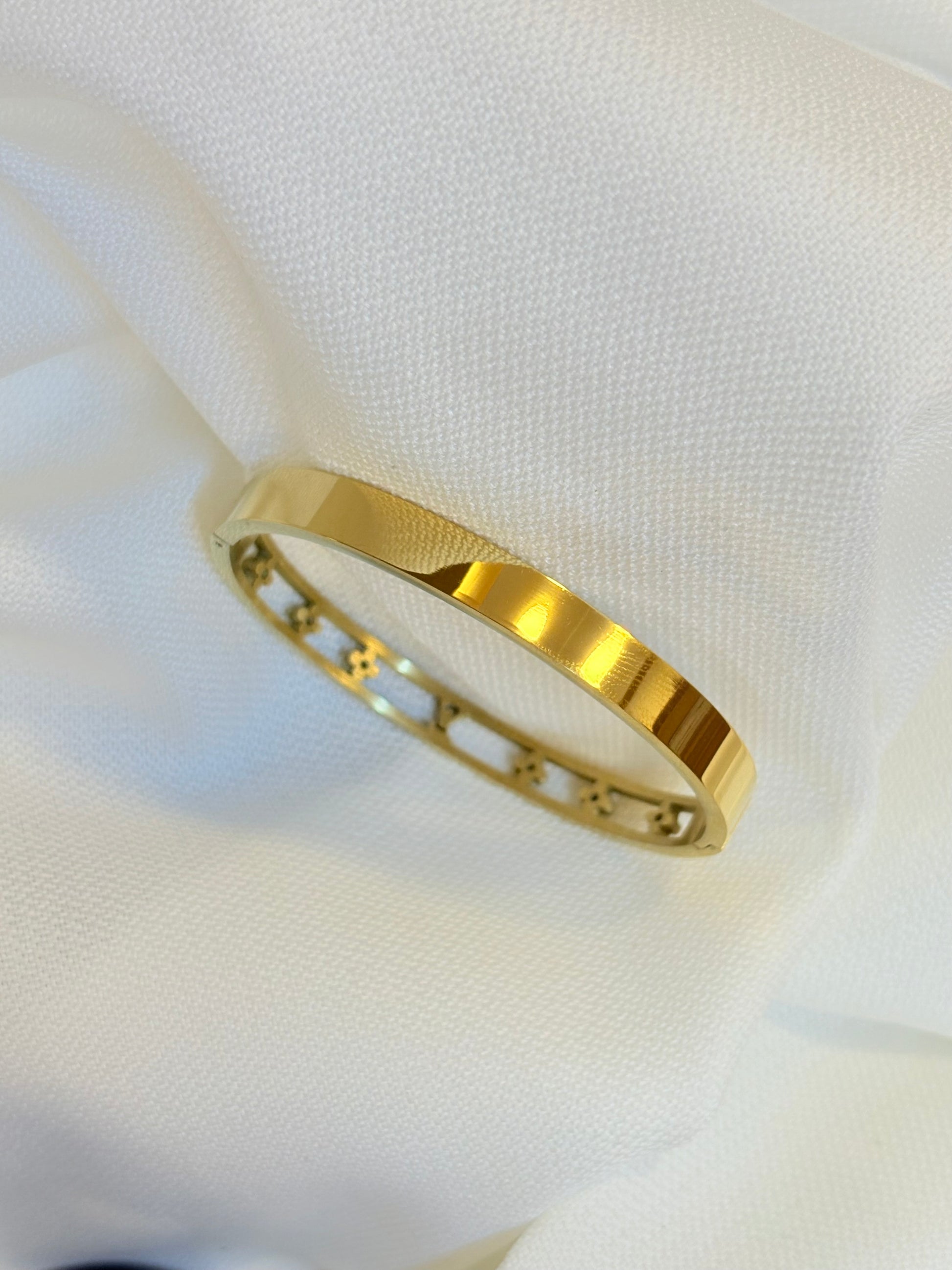 Gold cuff
